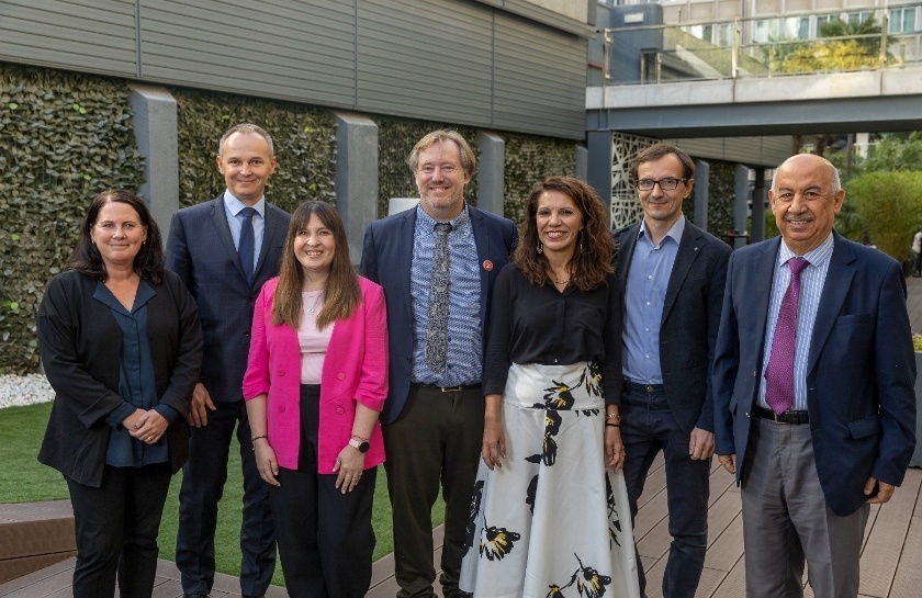 Members of the IEA Standing Committee